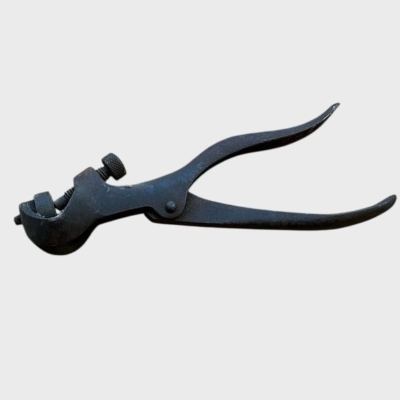 Morrill’s Saw Set Tool | Antique Woodworking Tool | Collectible Hand Tool - Picture 2 of 7